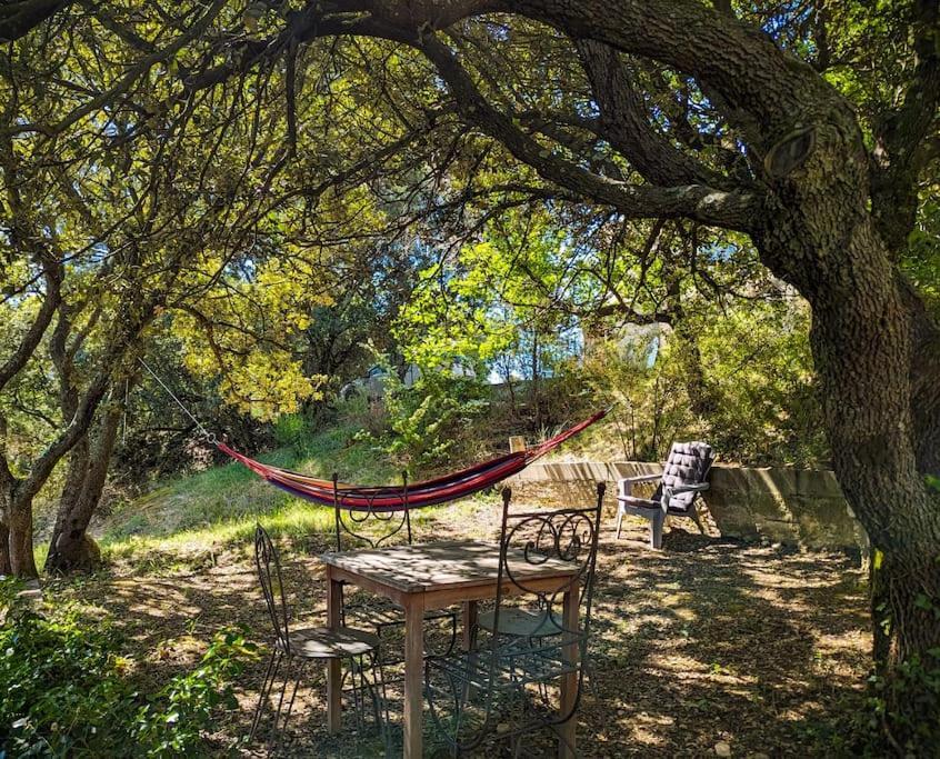 Вилла Sous Les Chenes Peypin-d'Aigues Экстерьер фото